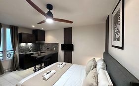 Peaceful Studio In Paris